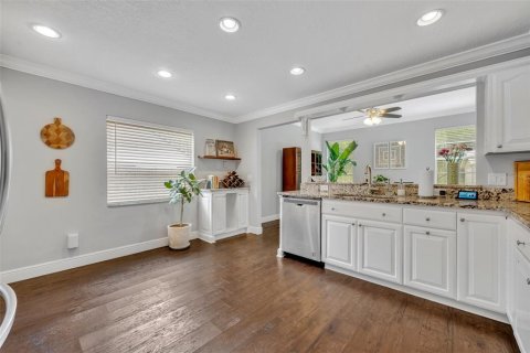 House in Orlando, Florida 4 bedrooms, 194.07 sq.m. № 1769169 - photo 19