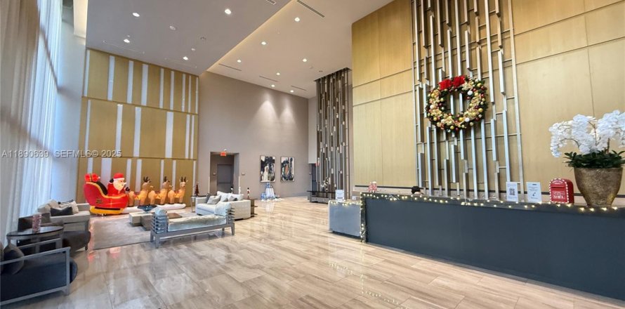 Condominio en Doral, Florida, 1 dormitorio  № 2039782