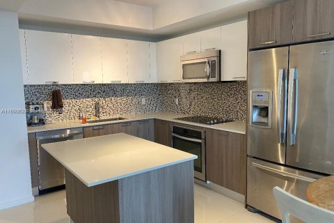 Condominio en alquiler en Doral, Florida, 1 dormitorio, 71.44 m2 № 2039782 - foto 11