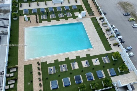 Condominio en alquiler en Doral, Florida, 1 dormitorio, 71.44 m2 № 2039782 - foto 9