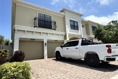 Condominio en alquiler en Bradenton, Florida, 3 dormitorios, 118.64 m2 № 1917859 - foto 1