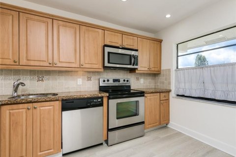 Apartment in Boca Raton, Florida 2 bedrooms, 117.61 sq.m. № 2040517 - photo 20