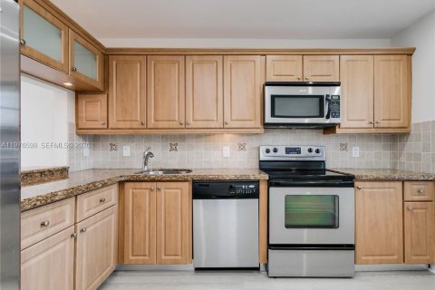 Apartment in Boca Raton, Florida 2 bedrooms, 117.61 sq.m. № 2040517 - photo 21