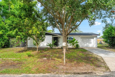House in Holiday, Florida 2 bedrooms, 80.27 sq.m. № 2259254 - photo 3