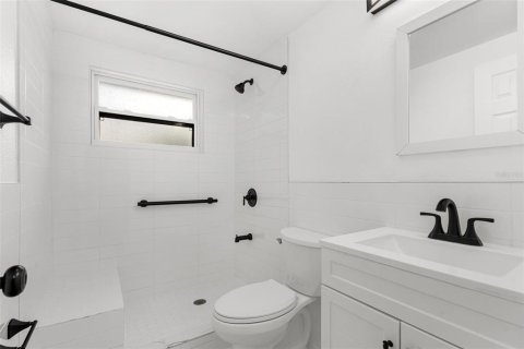 House in Holiday, Florida 2 bedrooms, 80.27 sq.m. № 2259254 - photo 16