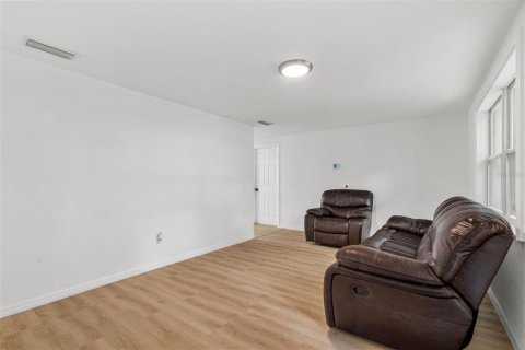 House in Holiday, Florida 2 bedrooms, 80.27 sq.m. № 2259254 - photo 6