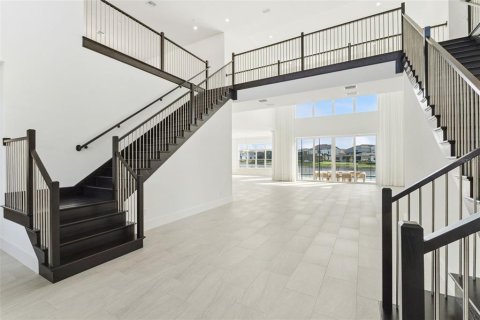Casa en venta en Orlando, Florida, 6 dormitorios, 616.13 m2 № 2091956 - foto 18