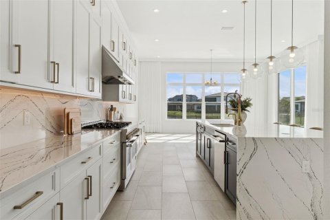 Casa en venta en Orlando, Florida, 6 dormitorios, 616.13 m2 № 2091956 - foto 16