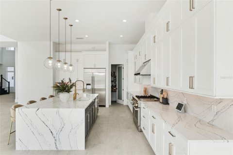 Casa en venta en Orlando, Florida, 6 dormitorios, 616.13 m2 № 2091956 - foto 15