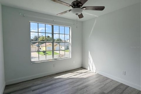 Villa ou maison à louer à Orlando, Floride: 4 chambres, 128.39 m2 № 2425641 - photo 10