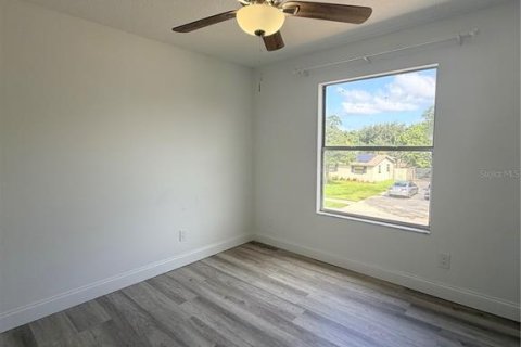 Villa ou maison à louer à Orlando, Floride: 4 chambres, 128.39 m2 № 2425641 - photo 4