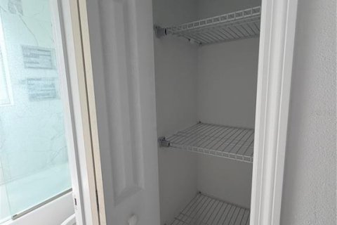 Villa ou maison à louer à Orlando, Floride: 4 chambres, 128.39 m2 № 2425641 - photo 8