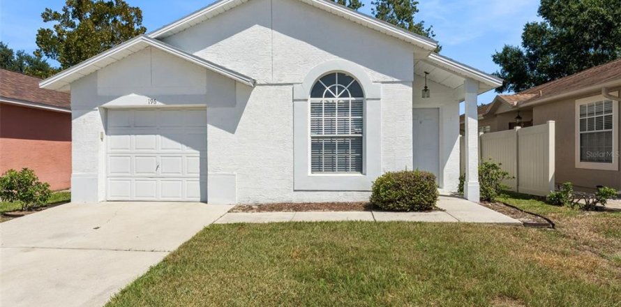 House in Oviedo, Florida 3 bedrooms, 126.25 sq.m. № 2391531
