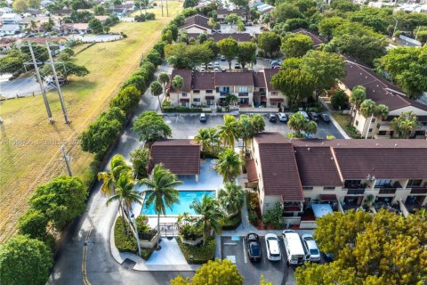 Copropriété à louer à Miami, Floride: 2 chambres, 82.68 m2 № 2028988 - photo 25