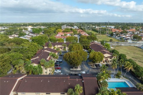 Copropriété à louer à Miami, Floride: 2 chambres, 82.68 m2 № 2028988 - photo 23