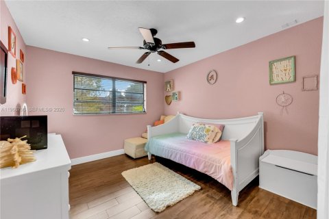 Copropriété à louer à Miami, Floride: 2 chambres, 82.68 m2 № 2028988 - photo 9