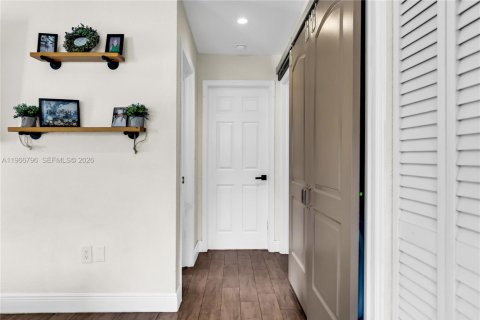 Copropriété à louer à Miami, Floride: 2 chambres, 82.68 m2 № 2028988 - photo 12