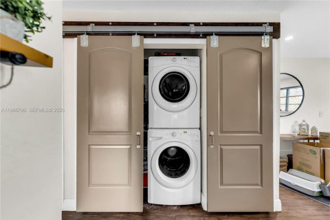 Copropriété à louer à Miami, Floride: 2 chambres, 82.68 m2 № 2028988 - photo 17