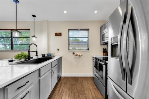 Copropriété à louer à Miami, Floride: 2 chambres, 82.68 m2 № 2028988 - photo 4