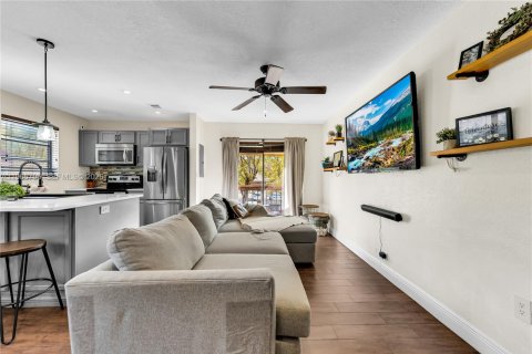 Copropriété à louer à Miami, Floride: 2 chambres, 82.68 m2 № 2028988 - photo 7