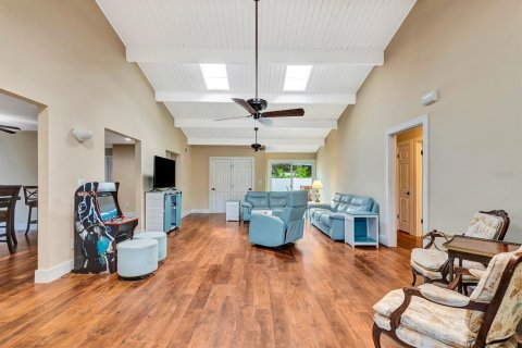 House in Sarasota, Florida 4 bedrooms, 188.68 sq.m. № 2216278 - photo 5