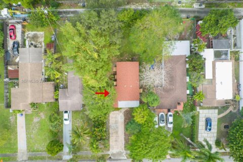 Villa ou maison à vendre à North Miami Beach, Floride: 3 chambres, 116.5 m2 № 1989974 - photo 9