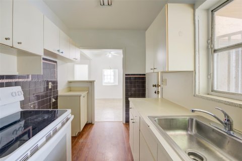 Villa ou maison à vendre à North Miami Beach, Floride: 3 chambres, 116.5 m2 № 1989974 - photo 21