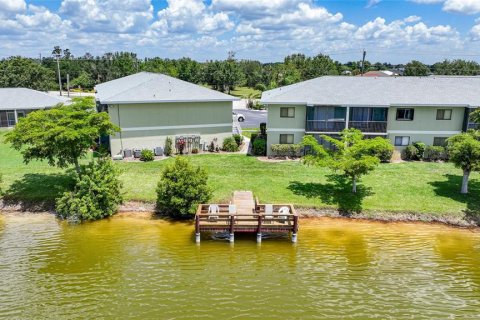 Condo in Punta Gorda, Florida, 2 bedrooms  № 1631509 - photo 4