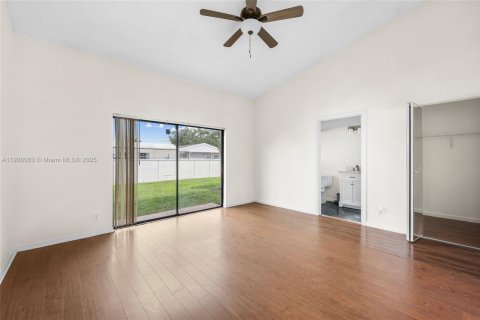 Villa ou maison à vendre à Miramar, Floride: 4 chambres, 204.11 m2 № 1955560 - photo 24