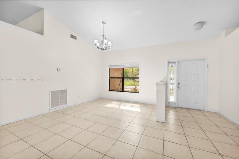 Villa ou maison à vendre à Miramar, Floride: 4 chambres, 204.11 m2 № 1955560 - photo 21