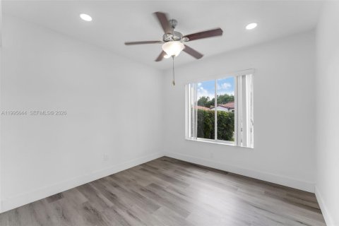 Купить виллу или дом в Майами, Флорида 3 спальни, 106.28м2, № 2063205 - фото 12