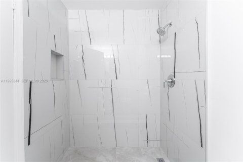 Купить виллу или дом в Майами, Флорида 3 спальни, 106.28м2, № 2063205 - фото 20