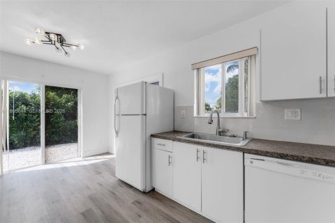 Купить виллу или дом в Майами, Флорида 3 спальни, 106.28м2, № 2063205 - фото 8