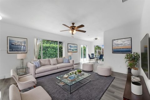 Купить виллу или дом в Майами, Флорида 3 спальни, 106.28м2, № 2063205 - фото 5