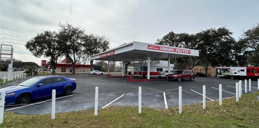 Propiedad comercial en Gainesville, Florida 54.25 m2 № 1807966