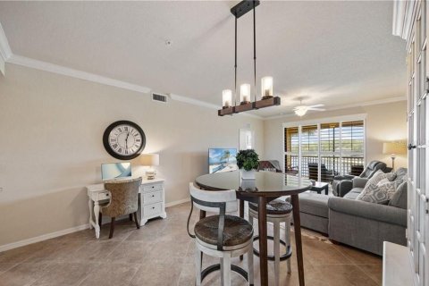 Condo in Naples, Florida, 2 bedrooms  № 1347332 - photo 15