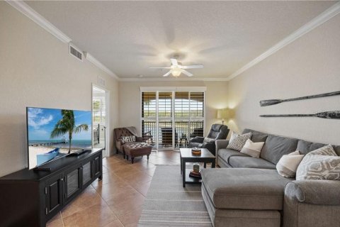 Condo in Naples, Florida, 2 bedrooms  № 1347332 - photo 3