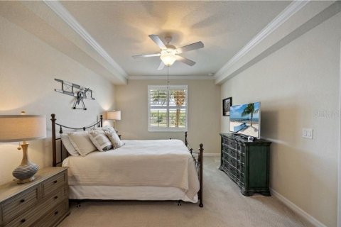 Condo in Naples, Florida, 2 bedrooms  № 1347332 - photo 19