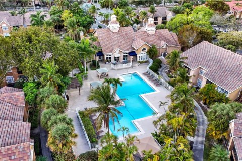 Кондоминиум с 1 спальней в Майами, Флорида № 2041550