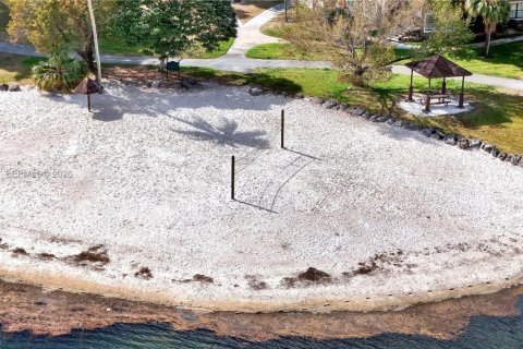 Купить кондоминиум в Майами, Флорида 1 спальня, 54.44м2, № 2041550 - фото 23