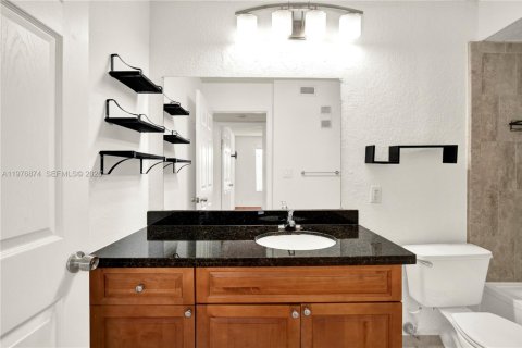 Купить кондоминиум в Майами, Флорида 1 спальня, 54.44м2, № 2041550 - фото 12