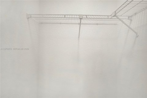 Купить кондоминиум в Майами, Флорида 1 спальня, 54.44м2, № 2041550 - фото 15