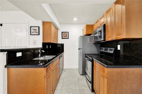 Купить кондоминиум в Майами, Флорида 1 спальня, 54.44м2, № 2041550 - фото 4