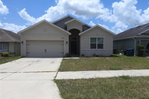 House in Brooksville, Florida 3 bedrooms, 151.34 sq.m. № 1876342 - photo 1