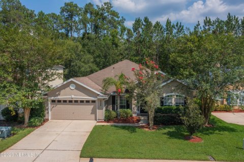 House in Fleming Island, Florida 4 bedrooms, 231.42 sq.m. № 800925 - photo 1
