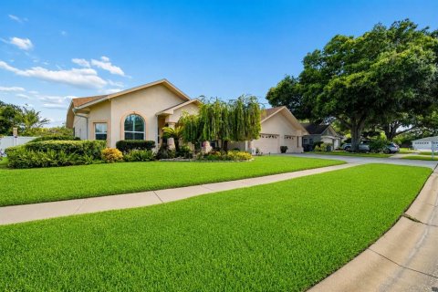 Villa ou maison à vendre à Odessa, Floride: 3 chambres, 240.52 m2 № 2149459 - photo 5