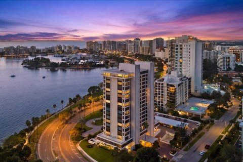 Condo in Sarasota, Florida, 2 bedrooms  № 2435065
