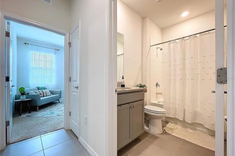 Casa en venta en Zephyrhills, Florida, 4 dormitorios, 190.26 m2 № 1819355 - foto 22