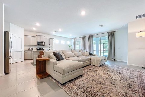Casa en venta en Zephyrhills, Florida, 4 dormitorios, 190.26 m2 № 1819355 - foto 14