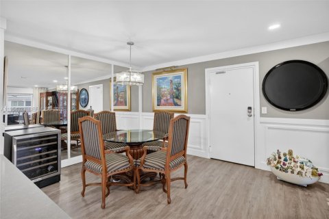 Купить кондоминиум в Форт-Лодердейл, Флорида 2 спальни, 111.48м2, № 2009763 - фото 24